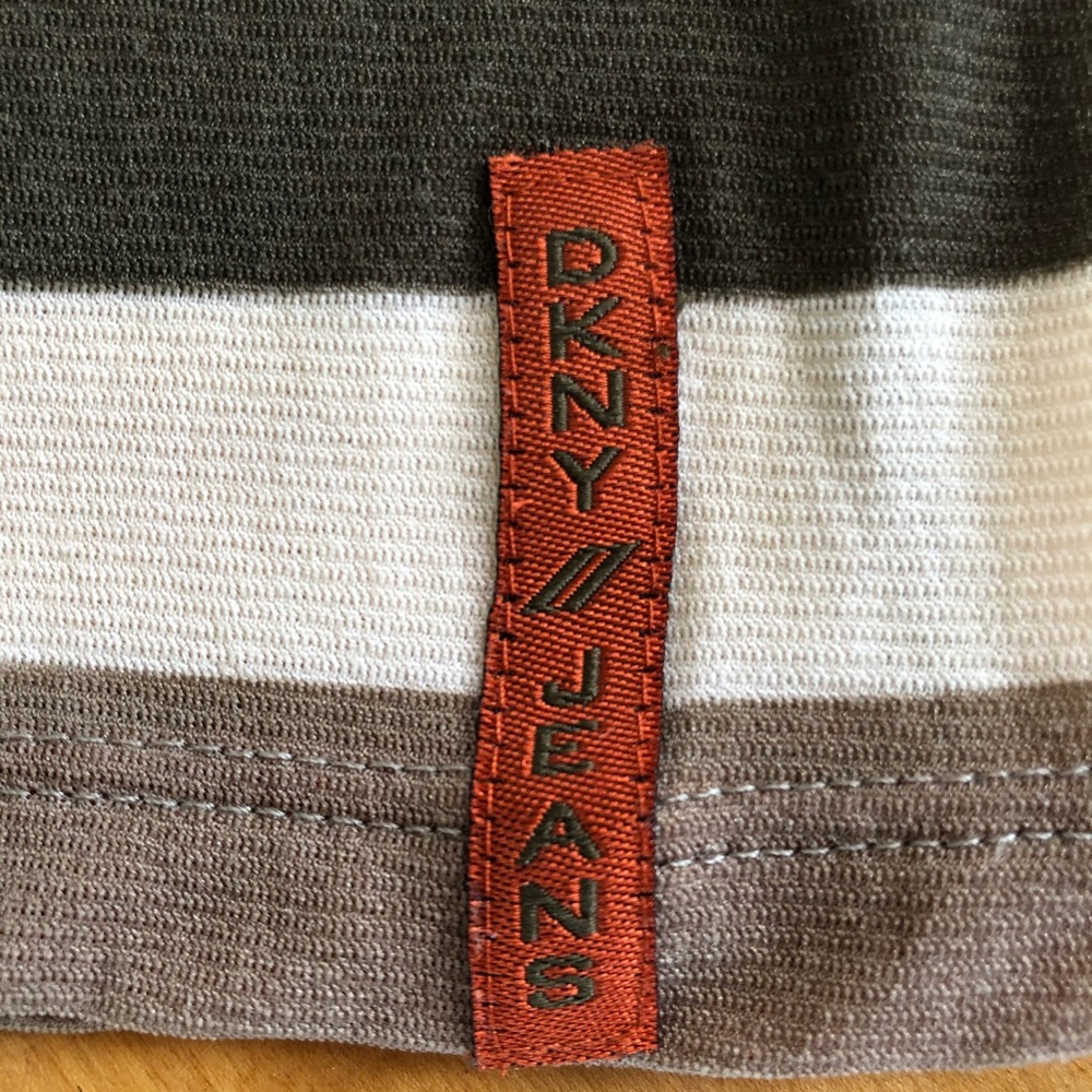 DKNY jeans off shoulder top - Picture 5 of 8